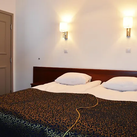 Gotthard Residents 3* Reval
