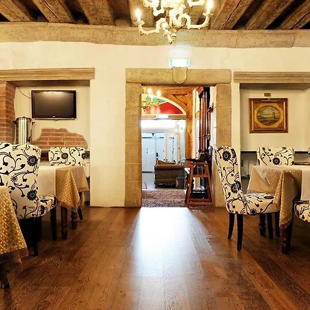 ゴッタード レジデンツ 3* タリン