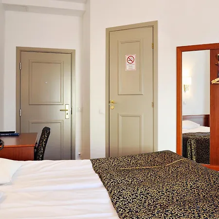 Gotthard Residents 3* Reval