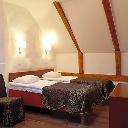 Gotthard Residents 3*