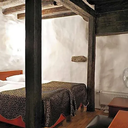 Gotthard Residents 3*