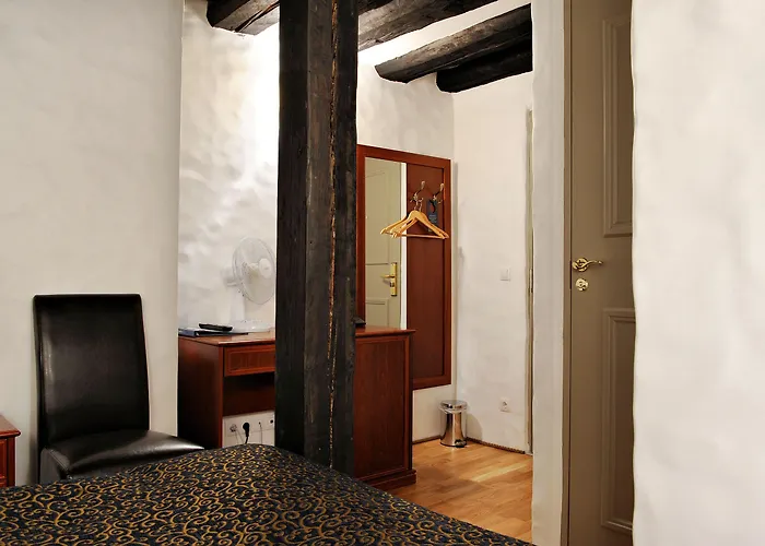 Otel Gotthard Residents 3*